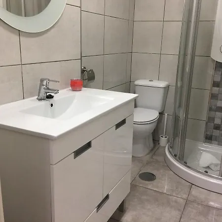 Invicta House Apartmán *