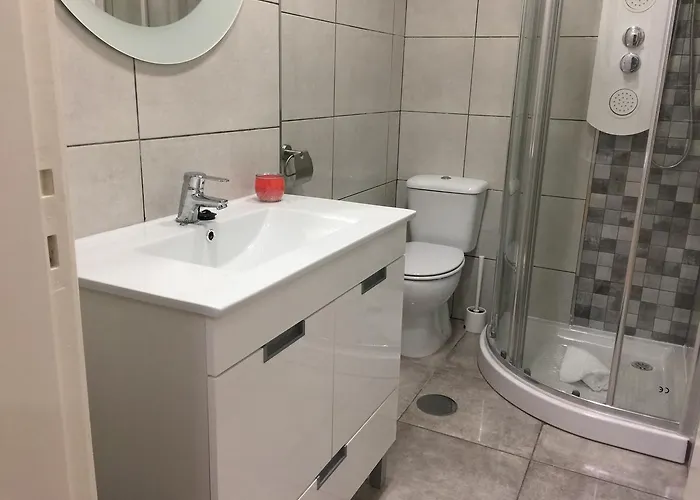 Invicta House Apartman *